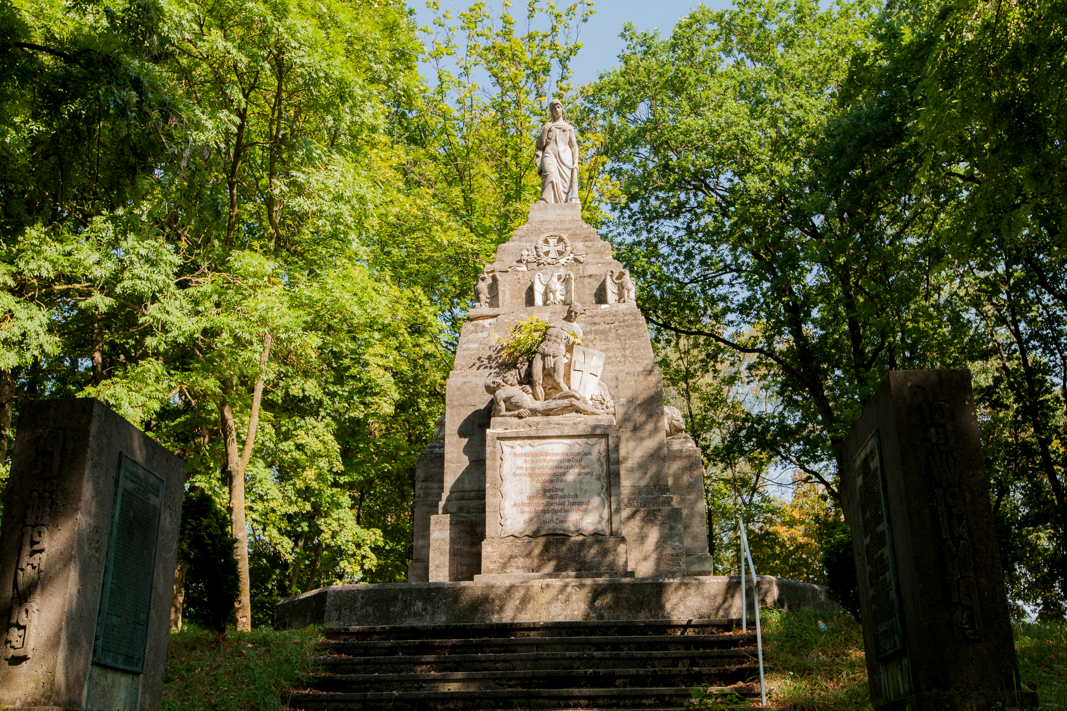  Kriegerdenkmal in Windsbach 
